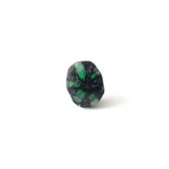 逆トラピッチェエメラルド(宝石名エメラルド)コロンビア産 識別済 0.36ct / 5.4x4.3mm前後 [260424414]