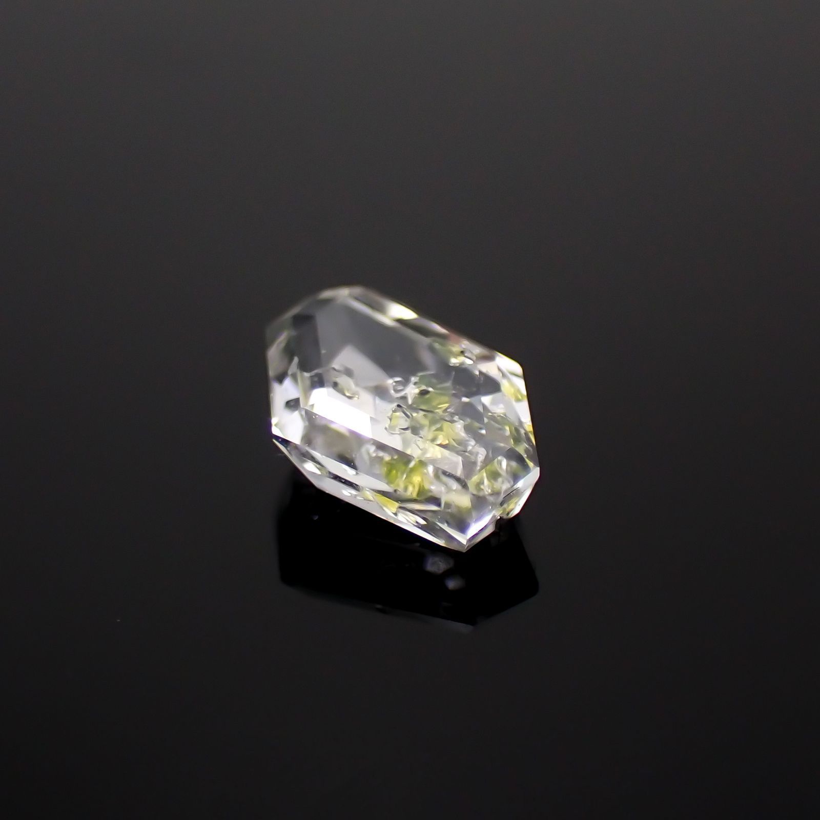 ◇カスタムカット◇オイルインクォーツ パキスタン産 0.78ct [240218544]8.6x5.5mm前後