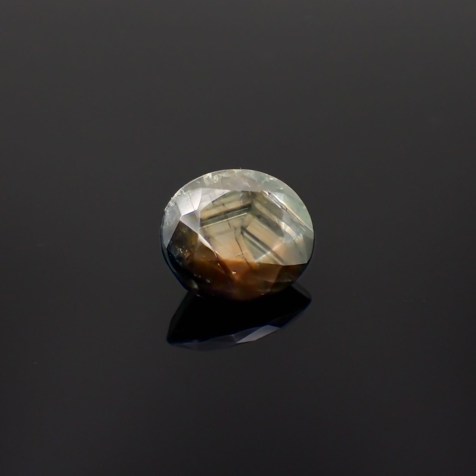 ゴールドシーンサファイア非加熱 ケニア産 6.60ct[230321336]11.8x10.2mm前後