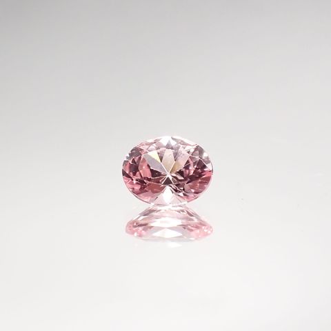 パパラチャサファイア(宝石名サファイア/別名パパラチャ・サファイア) スリランカ産 0.429ct ソ付(日独)[210711679]5×4mm前後