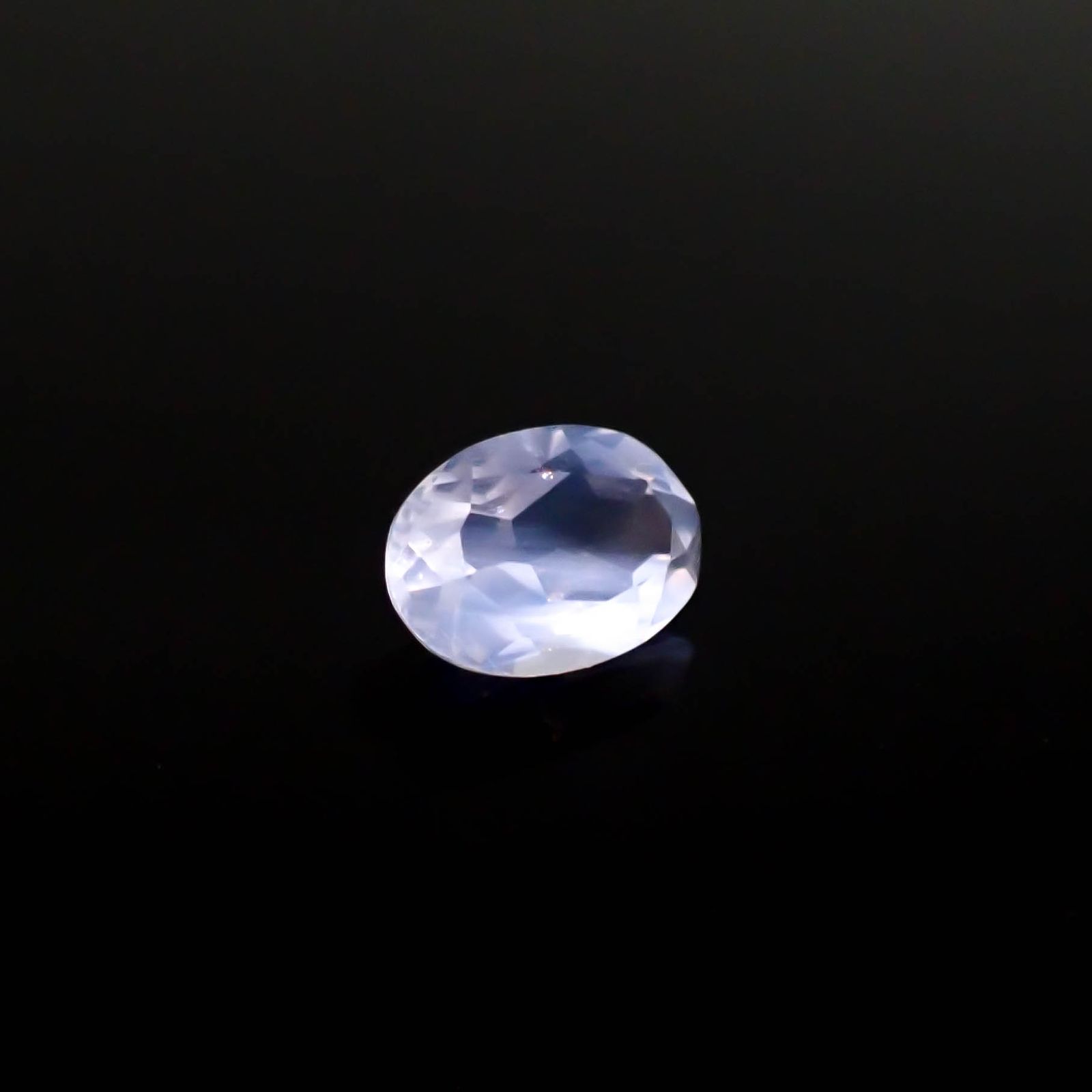 ムーンストーン(宝石名オーソクレース)インド/スリランカ産 0.70ct 識別済[240527737]7x5mm前後