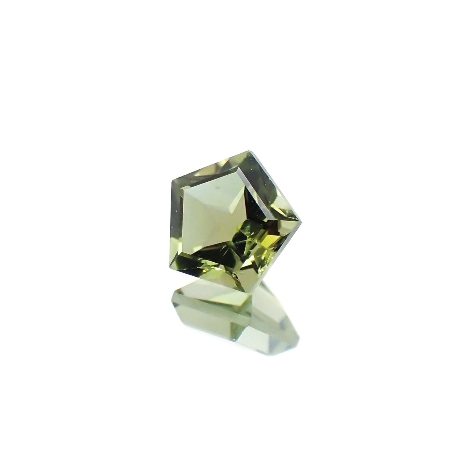 ◇ペンタゴンカット◇グリーントルマリン(宝石名グリーン・トルマリン) ブラジル/アフリカ産 識別済 0.46ct / 5x5mm前後 [21029148]