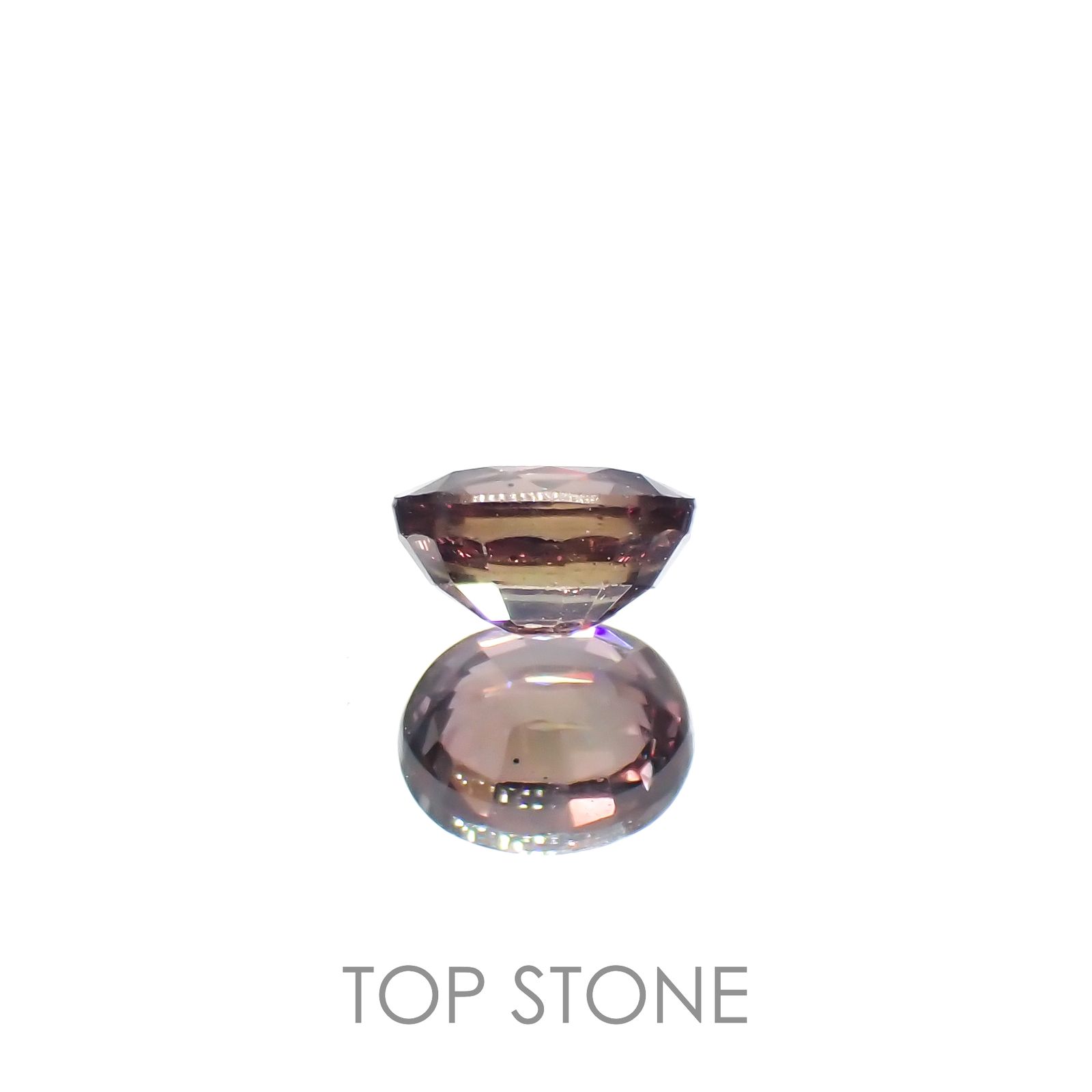 カラーチェンジサファイア非加熱(宝石名カラーチェンジ・サファイア)タンザニア産 0.62ct 識別済[230320838]5.2x4.2mm前後