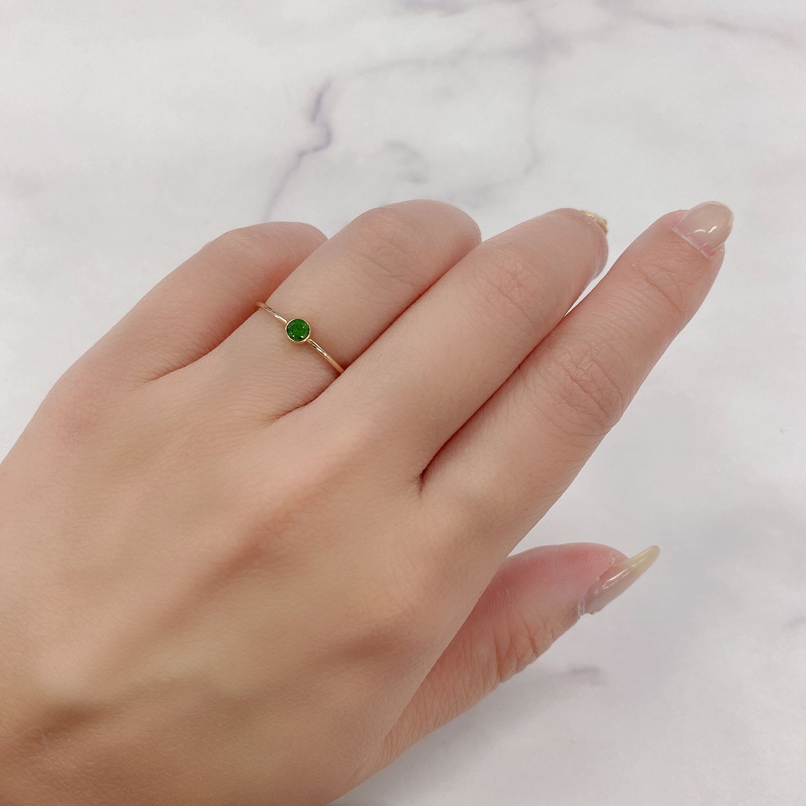 デマントイドガーネット(宝石名デマントイド・ガーネット) ロシア産 0.110ct ソ付(彩珠)[210712093]2.9×2.9mm前後