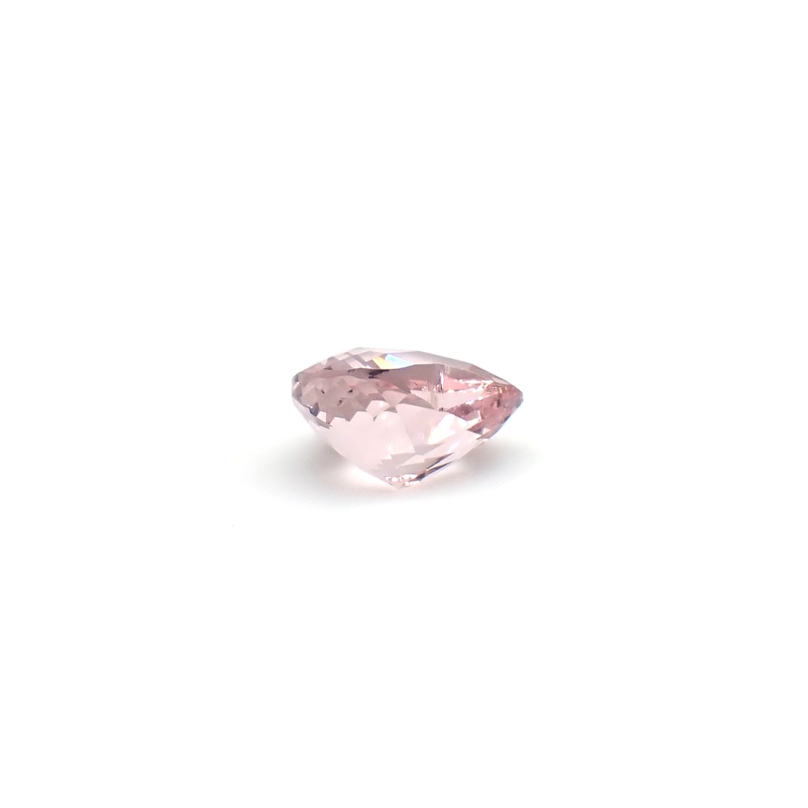 モルガナイト ブラジル産 1.22ct / 6.7x7.9mm前後 [260632308]