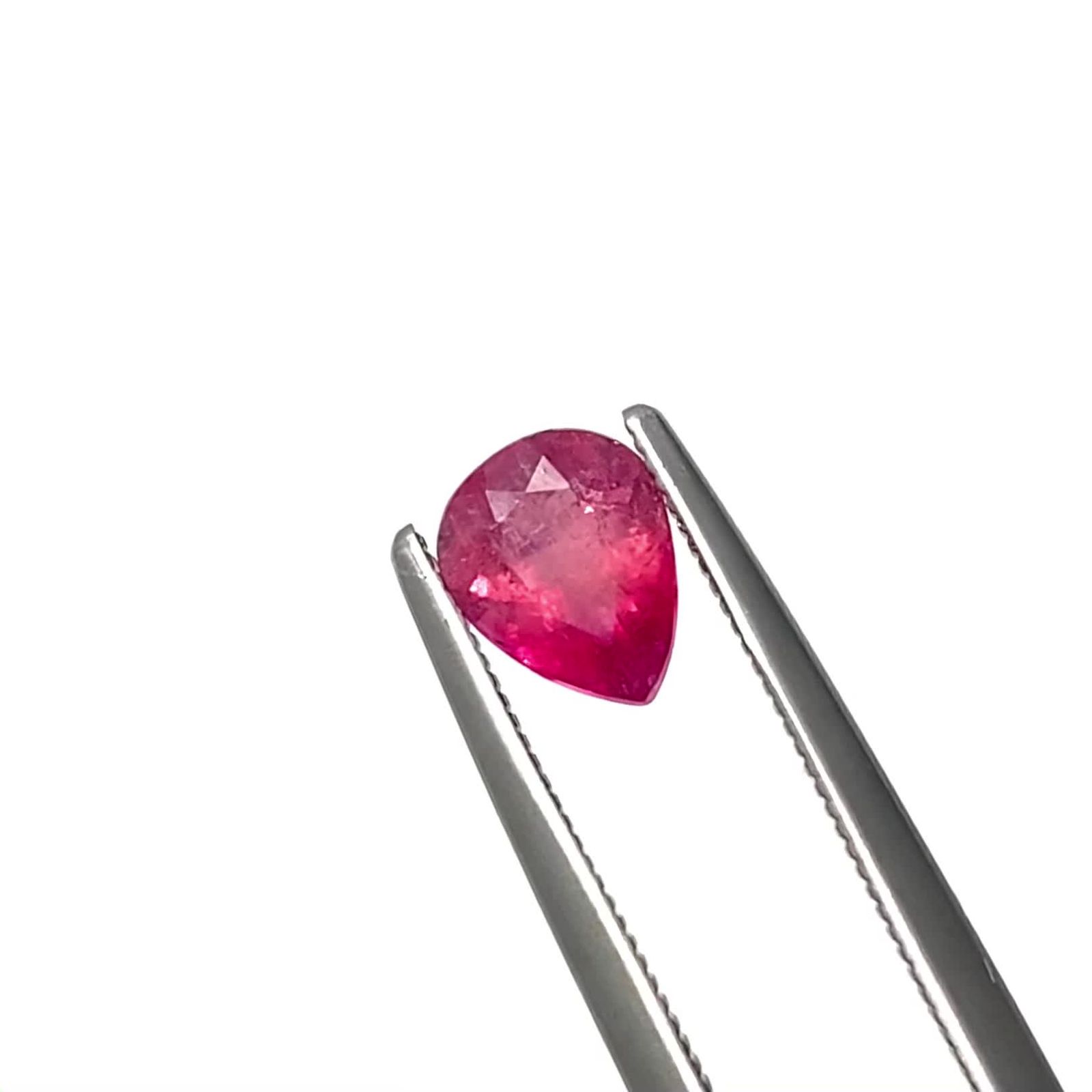 レッドベリル/ピンクベリル アメリカ・ユタ州産 0.56ct