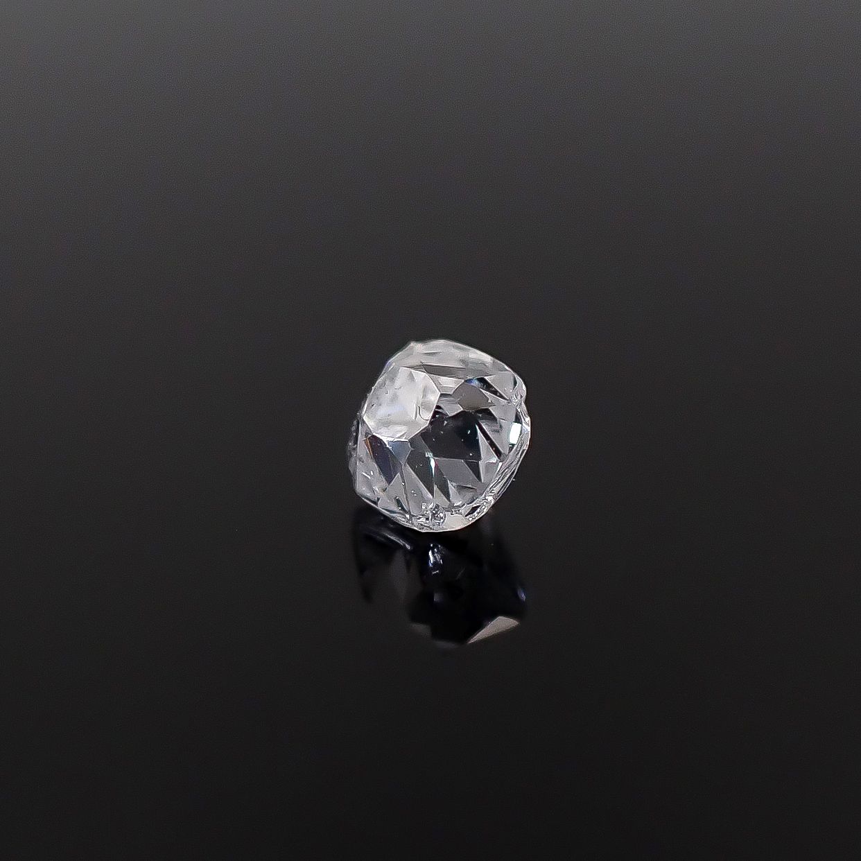 ◇オールドマインカット◇ダイヤモンド I1-SI2/F 0.062ct[231023628]2.3x2.2mm前後