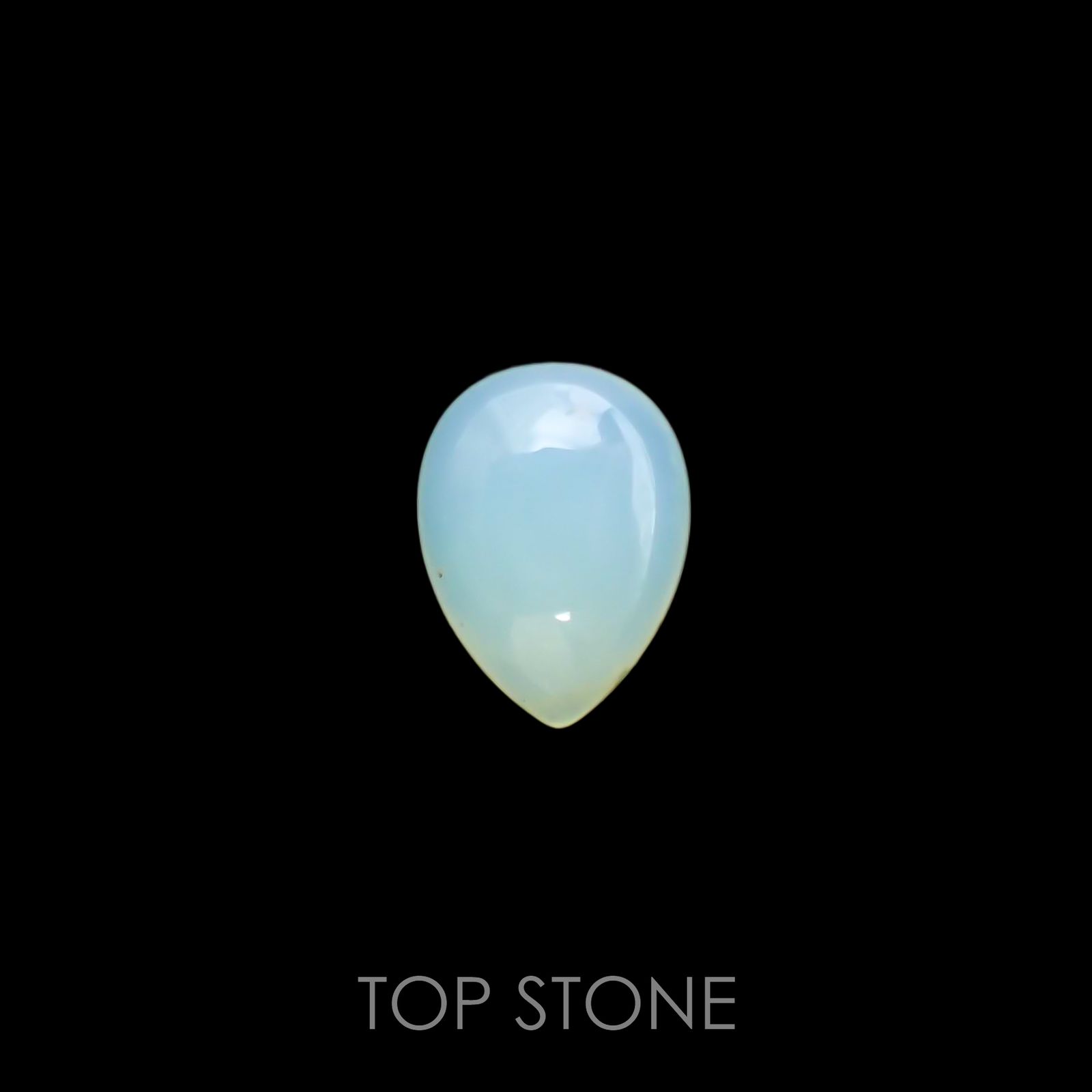 ブルーオパール(宝石名コモンオパール) ペルー産 0.94ct 識別済[20106180]8×6.1mm前後