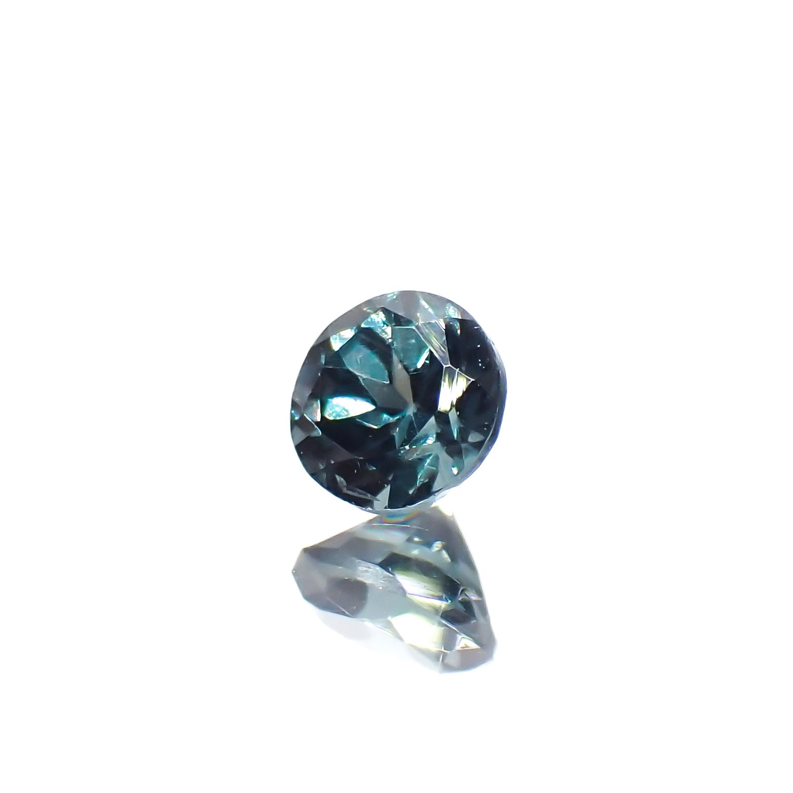 カラーチェンジガーネット アレキタイプ マダガスカル・ベキリー産 0.27ct[231224757]3.6x3.6mm前後