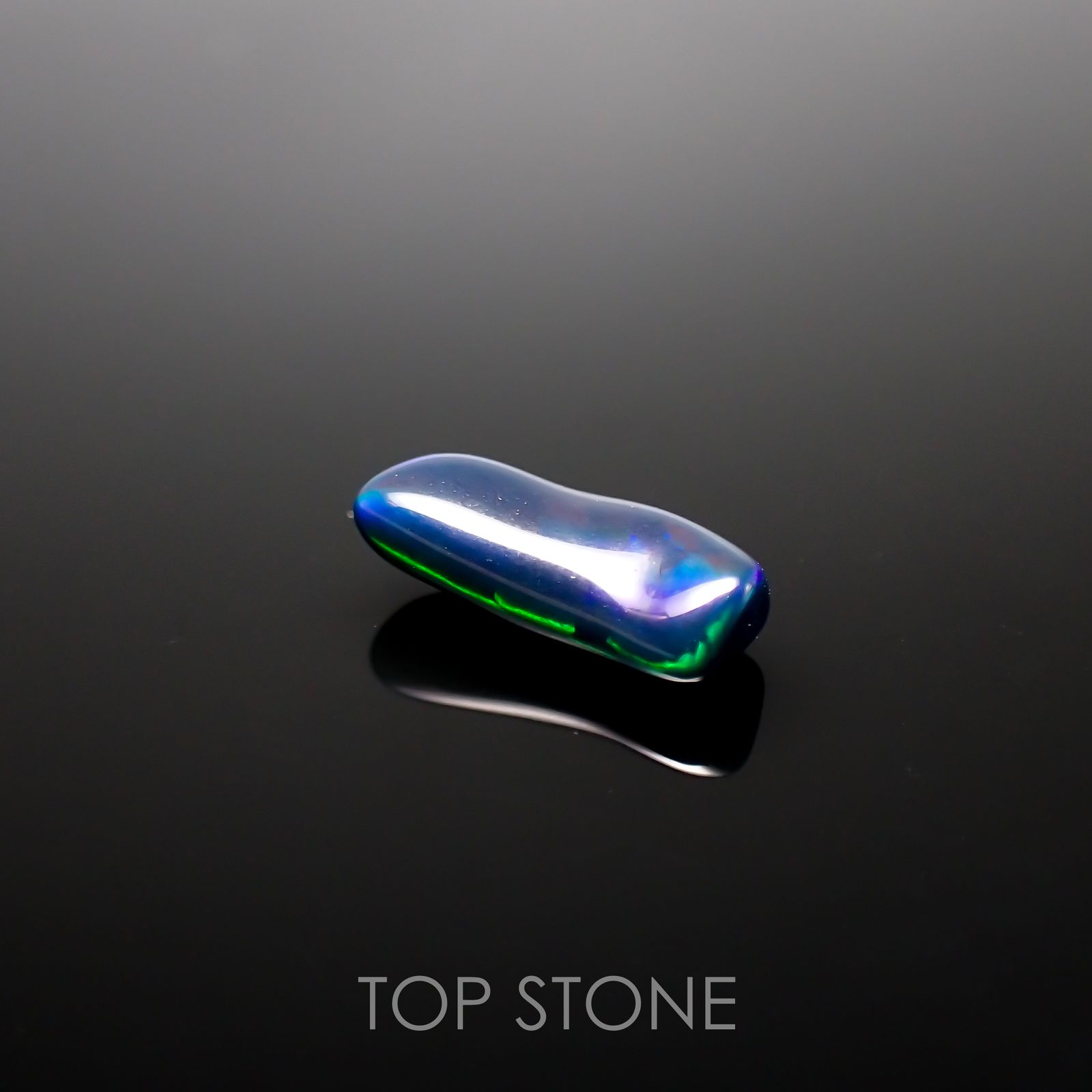 ◇バロック型◇ブラックオパール エチオピア産 ルース 1.5ct[210913246]13.2×5.3mm前後