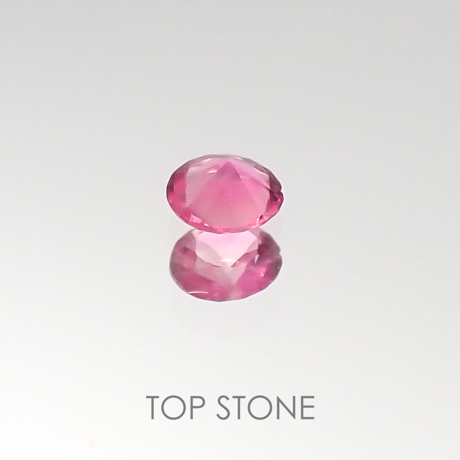 レッドベリル(宝石名レッド・ベリル) アメリカ・ユタ州産 0.043ct 識別済[20085224]2.5×2.5mm前後