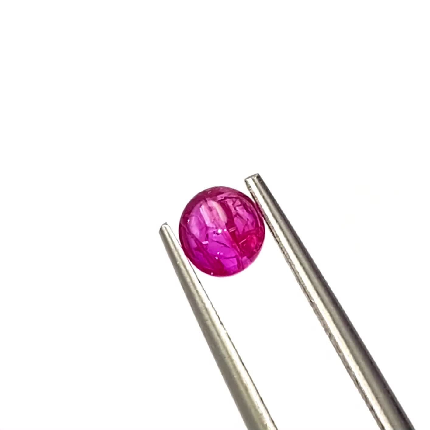 ルビー 非加熱 ビルマ産 0.52ct / 4.4x4.2mm前後 [230622360] | TOP