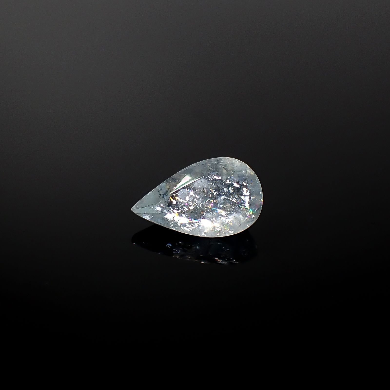 イリデッセンスアクアマリン ブラジル産 1.49ct [250730710]10.7x6.5mm前後