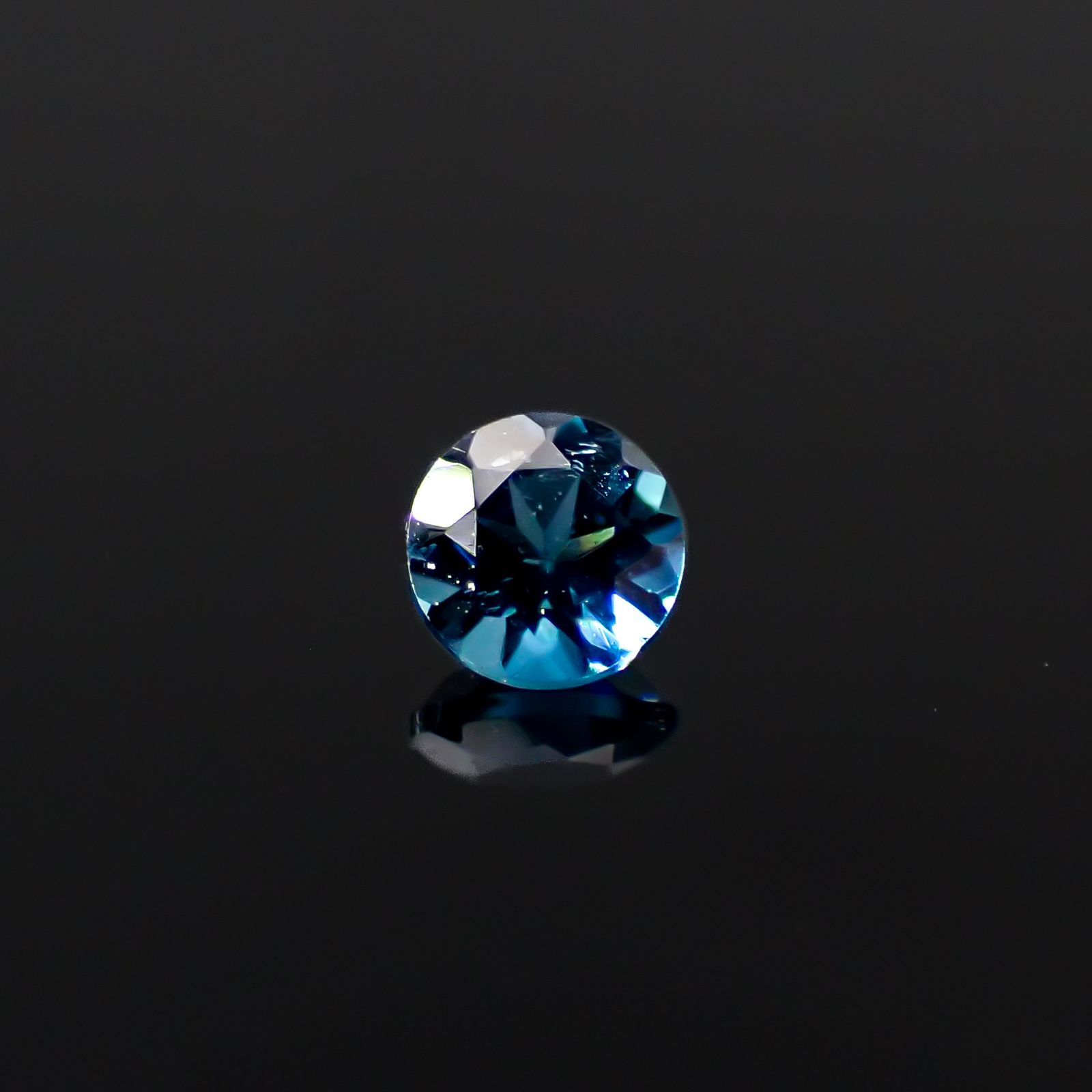 ブルートルマリン ブラジル産 0.11ct[240628016]2.9x2.9mm前後
