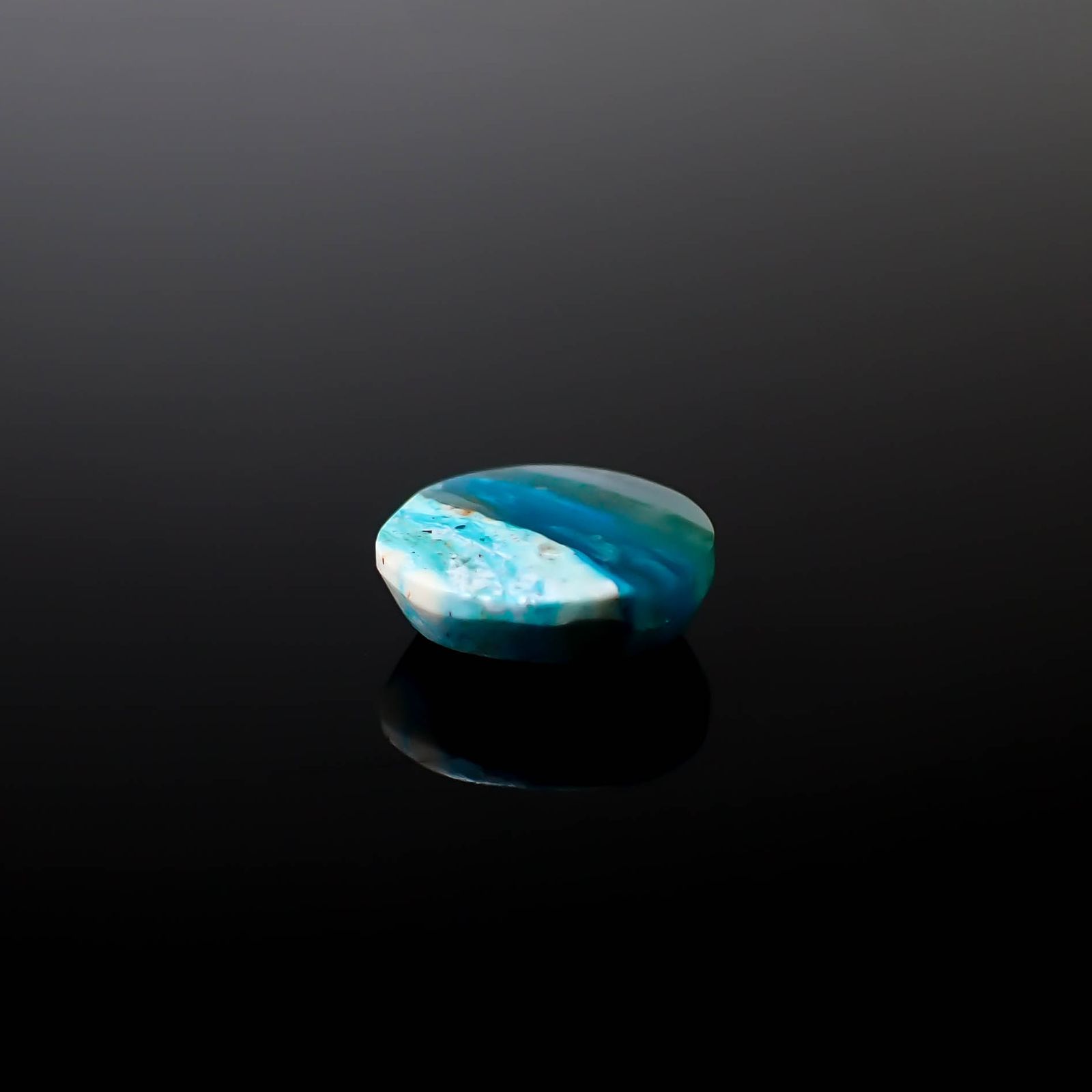 ブルーオパール ペルー産 3.72ct [250330141]11.5x11.2mm前後