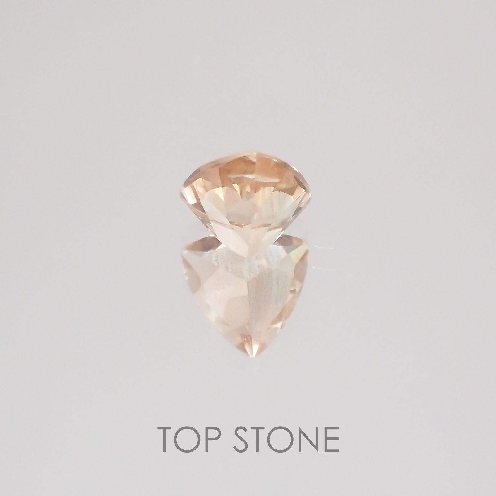 オレゴンサンストーン アメリカ産 ルース 0.41ct[21058894]5×5mm