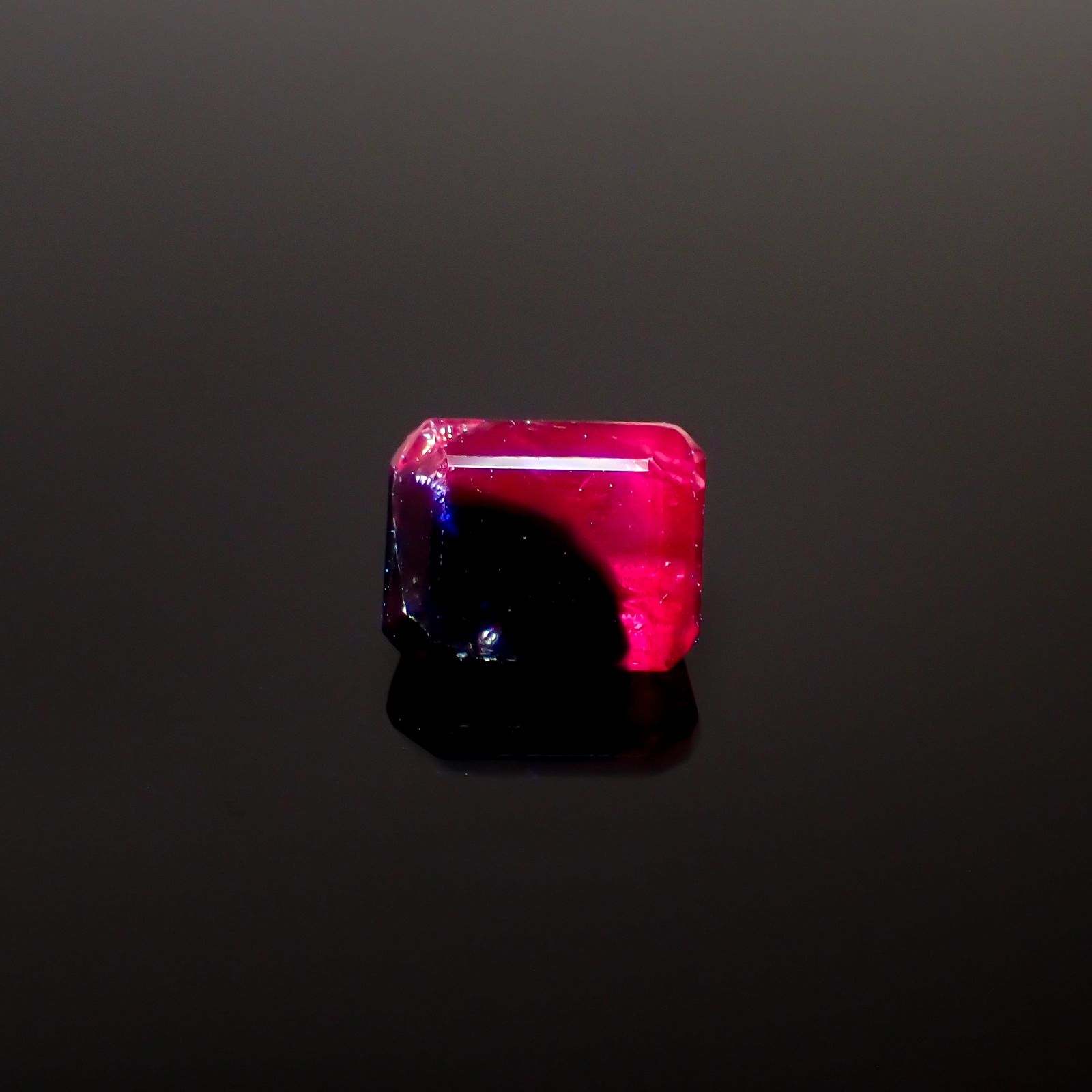 ウィンザーサファイア タンザニア・ウィンザー産 1.58ct[231224671]6.6x5.2mm前後