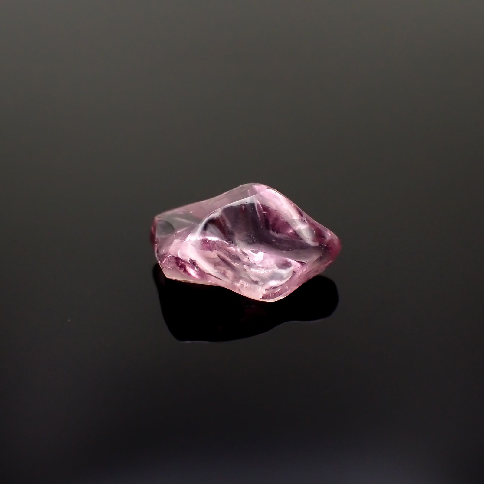 ◇フリーフォーム◇パープルピンクサファイア 非加熱 マダガスカル産 1.82ct[230722663]9.9x6.6mm前後