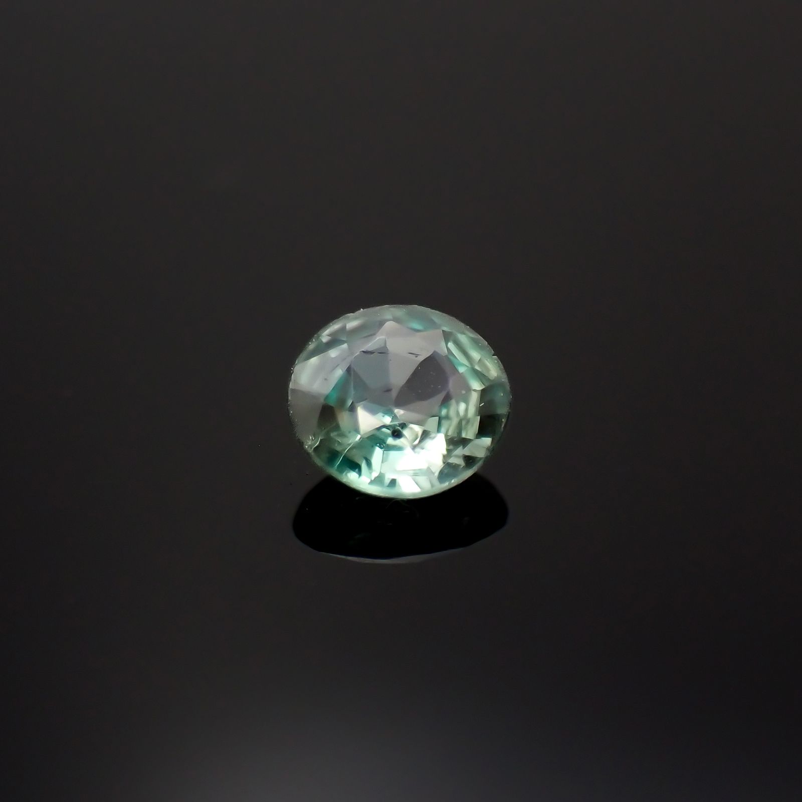 アレキサンドライト ブラジル産/EmeraldMains社製 0.16ct[240427157]3.4x3.4mm前後