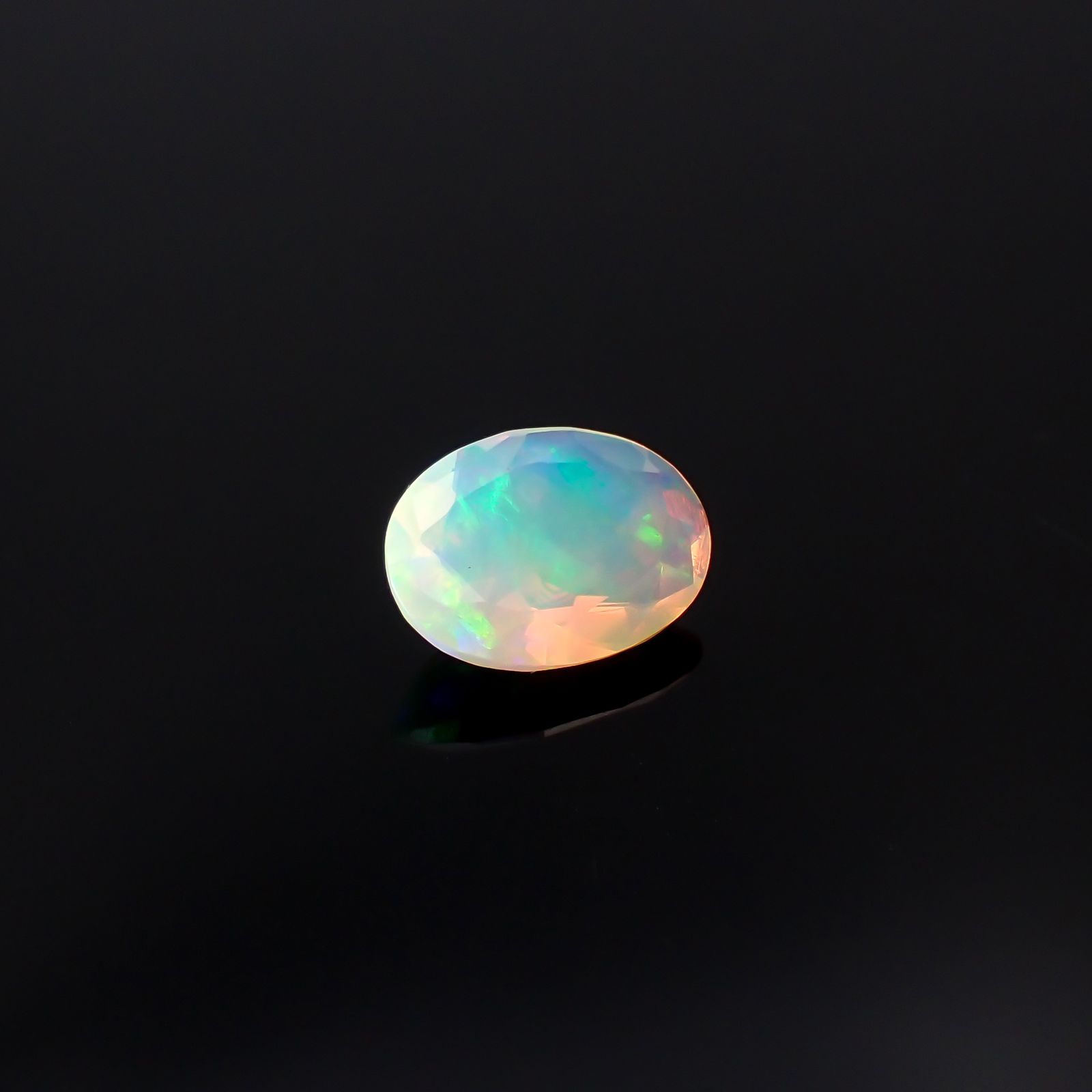 エチオピアオパール エチオピア産 0.55ct[240125315]8x6mm前後