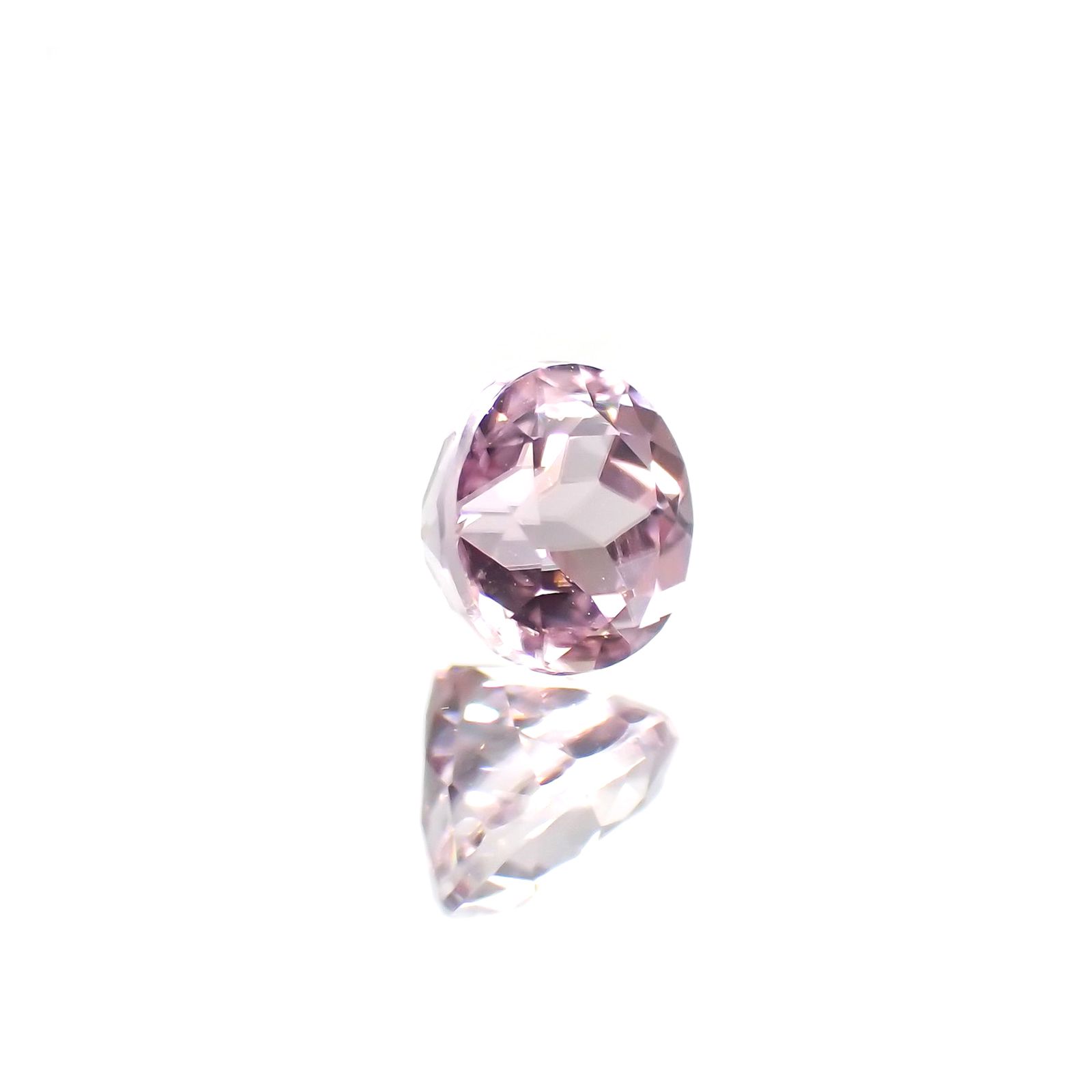 カラーシフト ピンクダイアスポア(宝石名ダイアスポア) アフガニスタン産 0.55ct 識別済[210912436]4.6×4.6mm前後