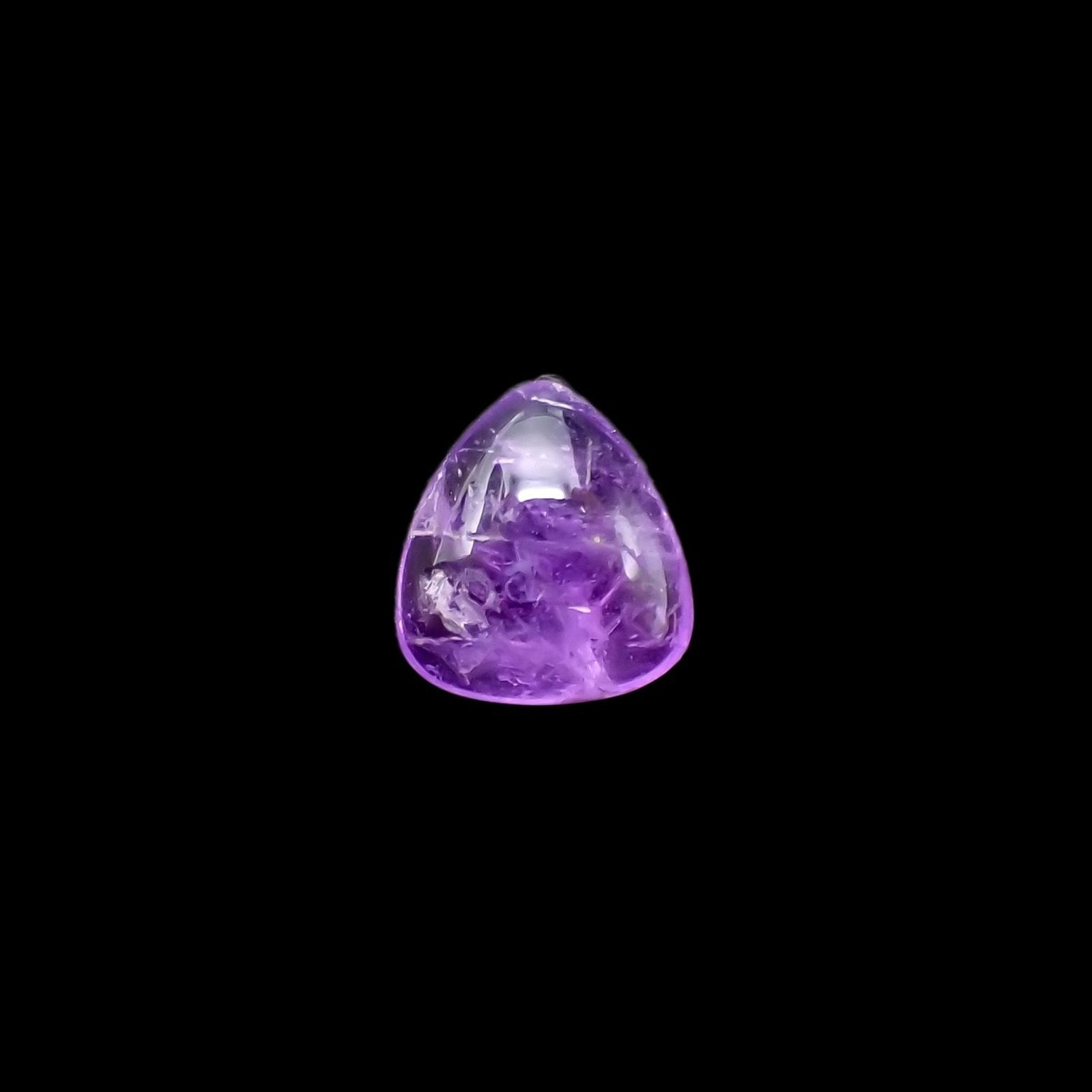 ハックマナイト(宝石名ハックマナイト)アフガニスタン産 識別済 0.69ct / 6.3x6.6mm前後 [220114032]