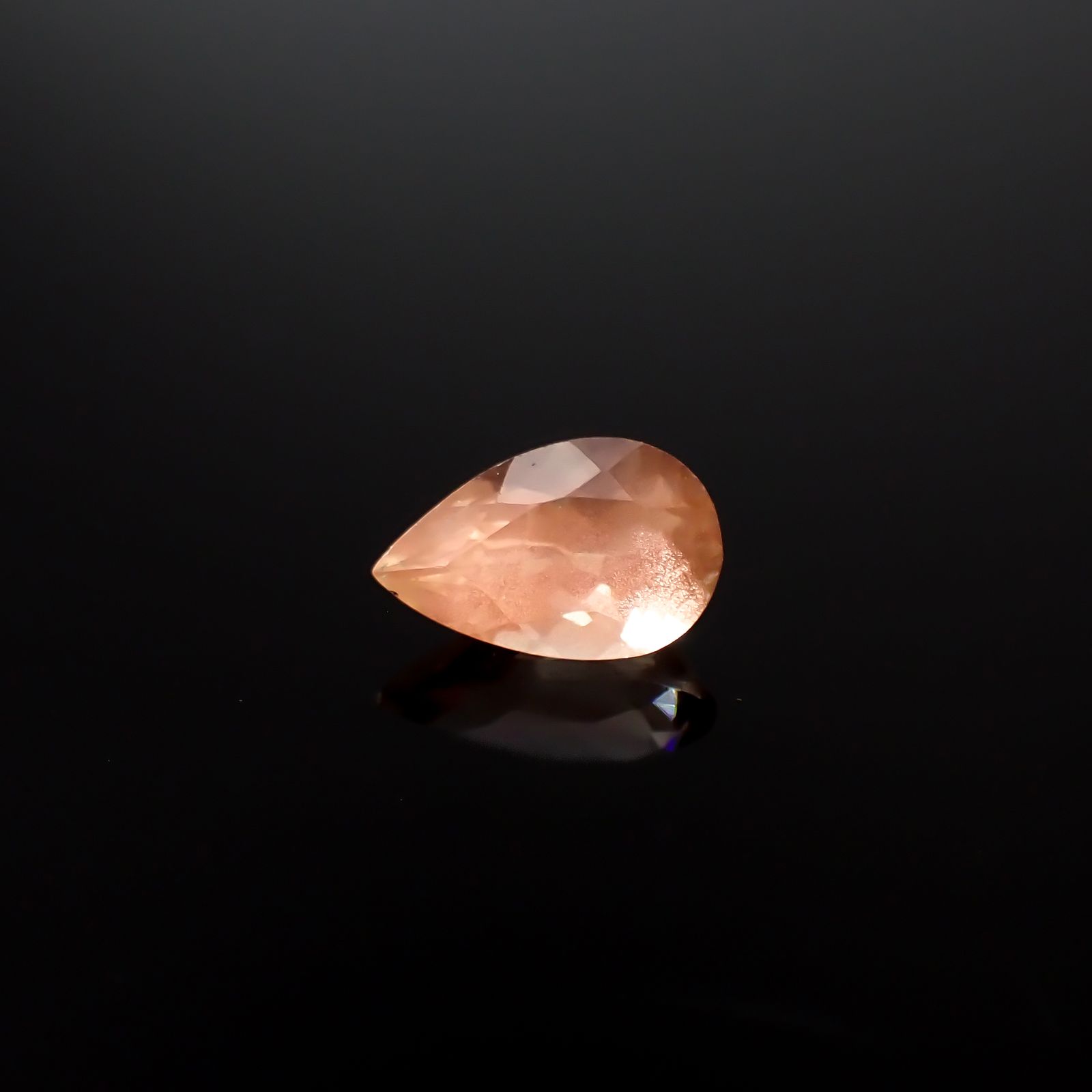 オレゴンサンストーン アメリカ・オレゴン州産 0.83ct[240628203]7.9x5mm前後
