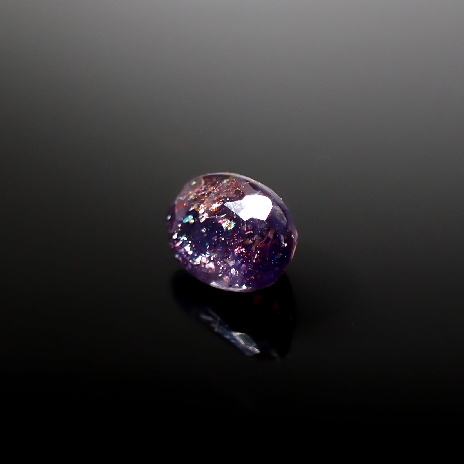 ブラッドショットアイオライト インド産 1.08ct [241129466]7.3x5.4mm前後