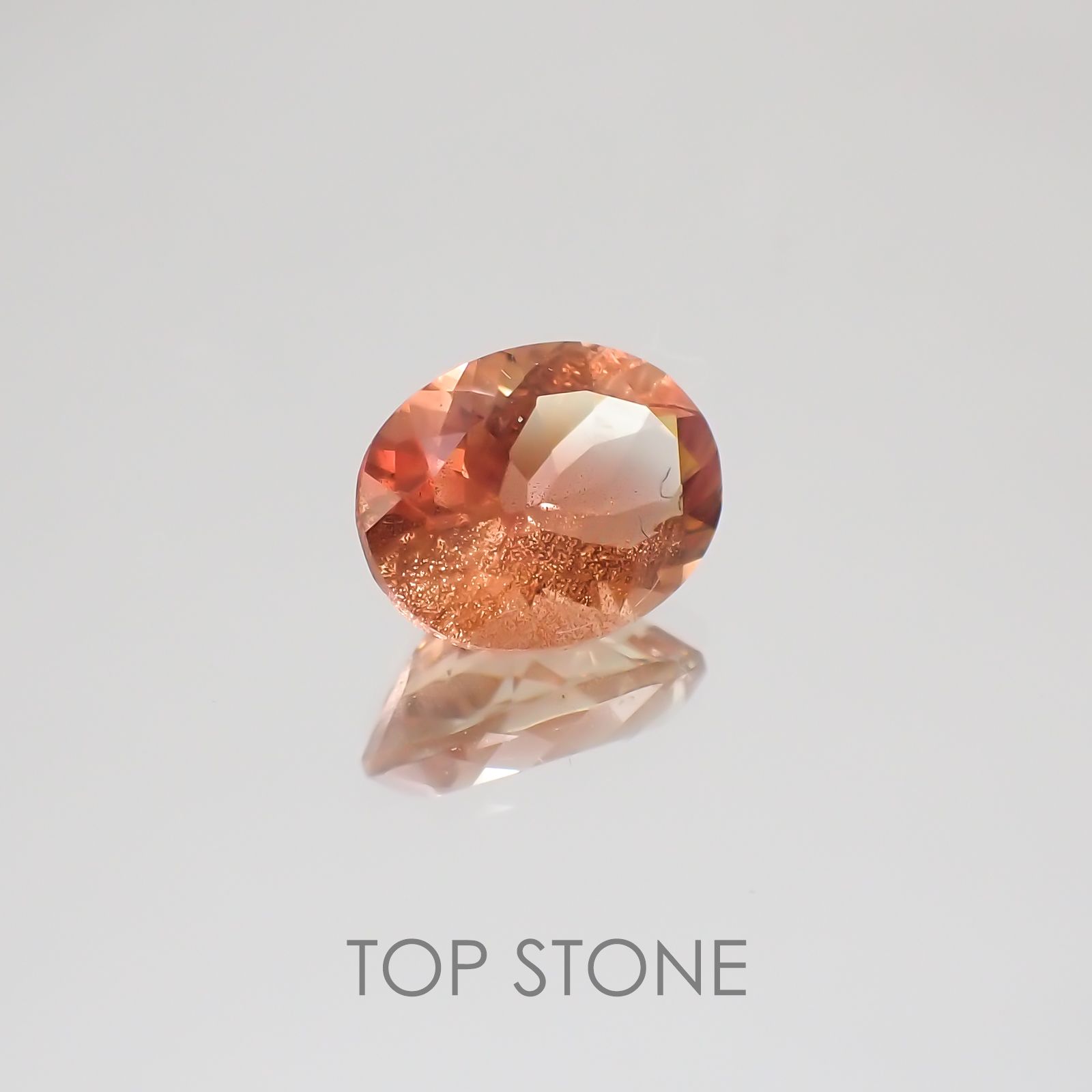 オレゴンサンストーン(宝石名ラブラドライト・サンストーン) アメリカ・オレゴン州産 1.681ct ソ付(彩珠)[21019351]8.9×7.1mm前後