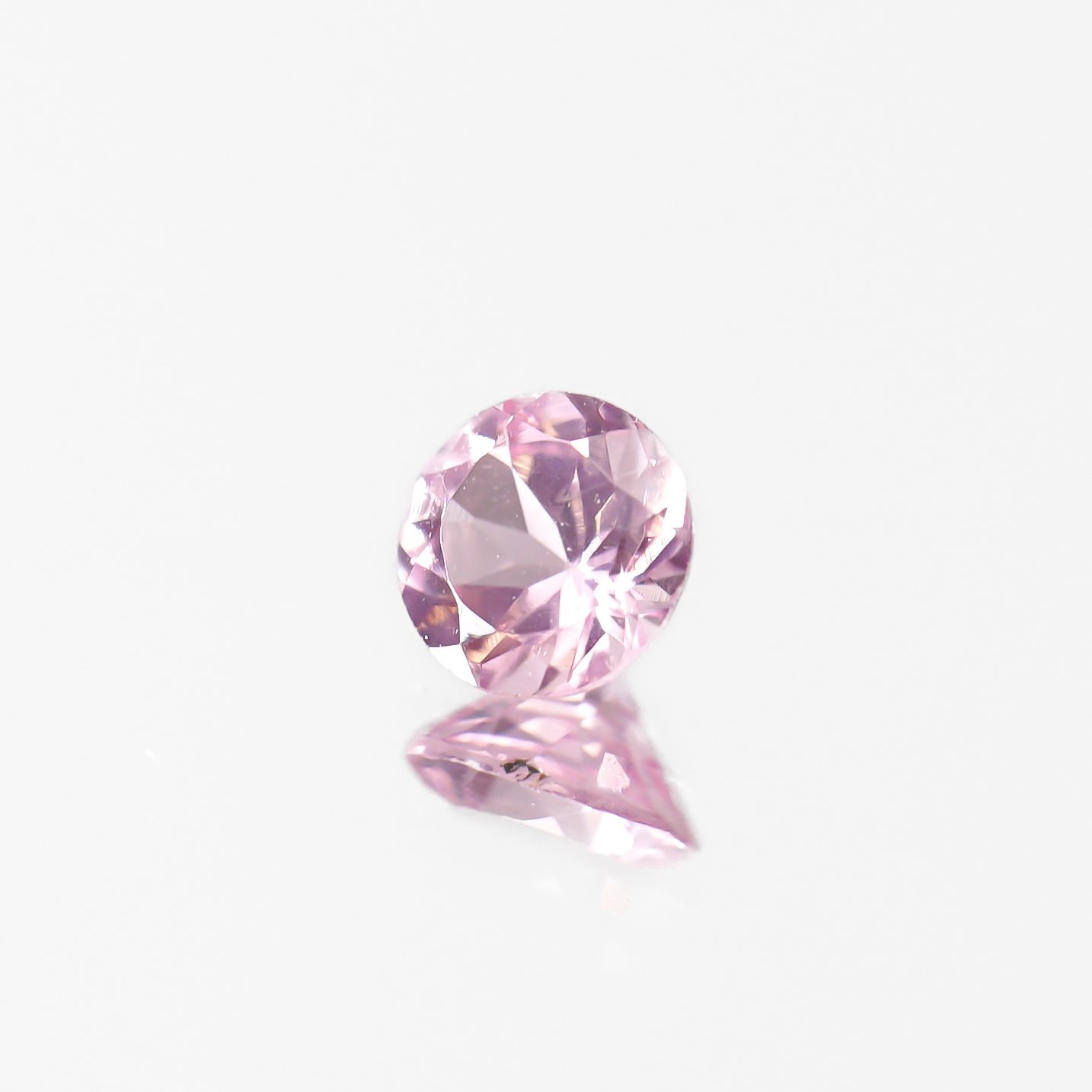 シルキーピンクスピネル タンザニア産 0.29ct[230421563]3.9x3.9mm前後
