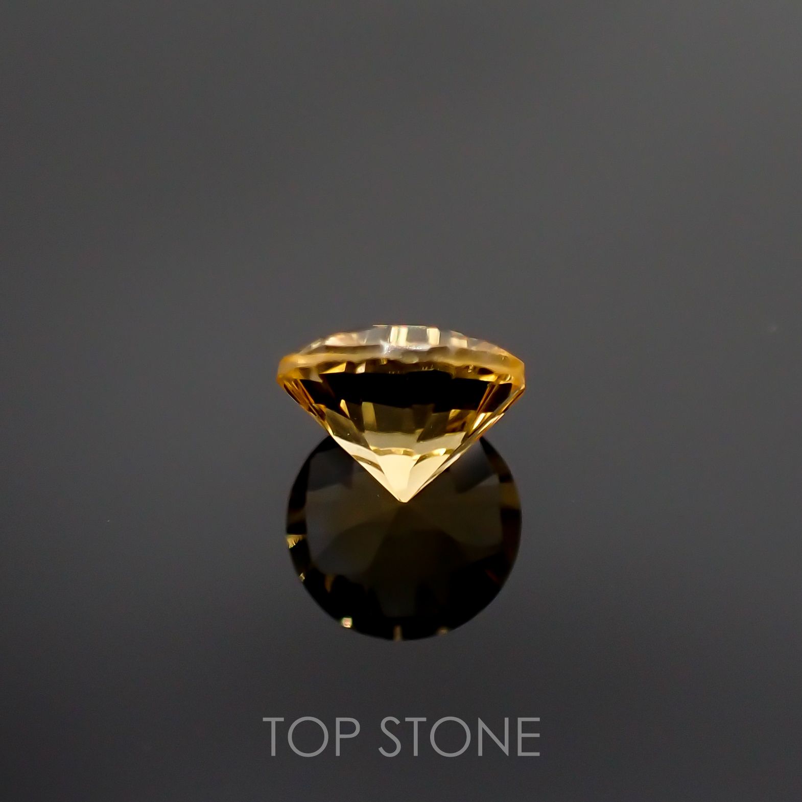 ◇チェッカーコンケーブカット◇シトリン(宝石名シトリン) ブラジル産 1.17ct 識別済[210913026]7×7mm前後