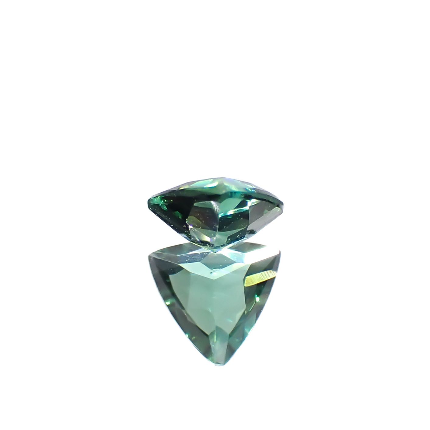 ブルーグリーントルマリン ブラジル産 0.31ct[240628383]4.9x4.6mm前後