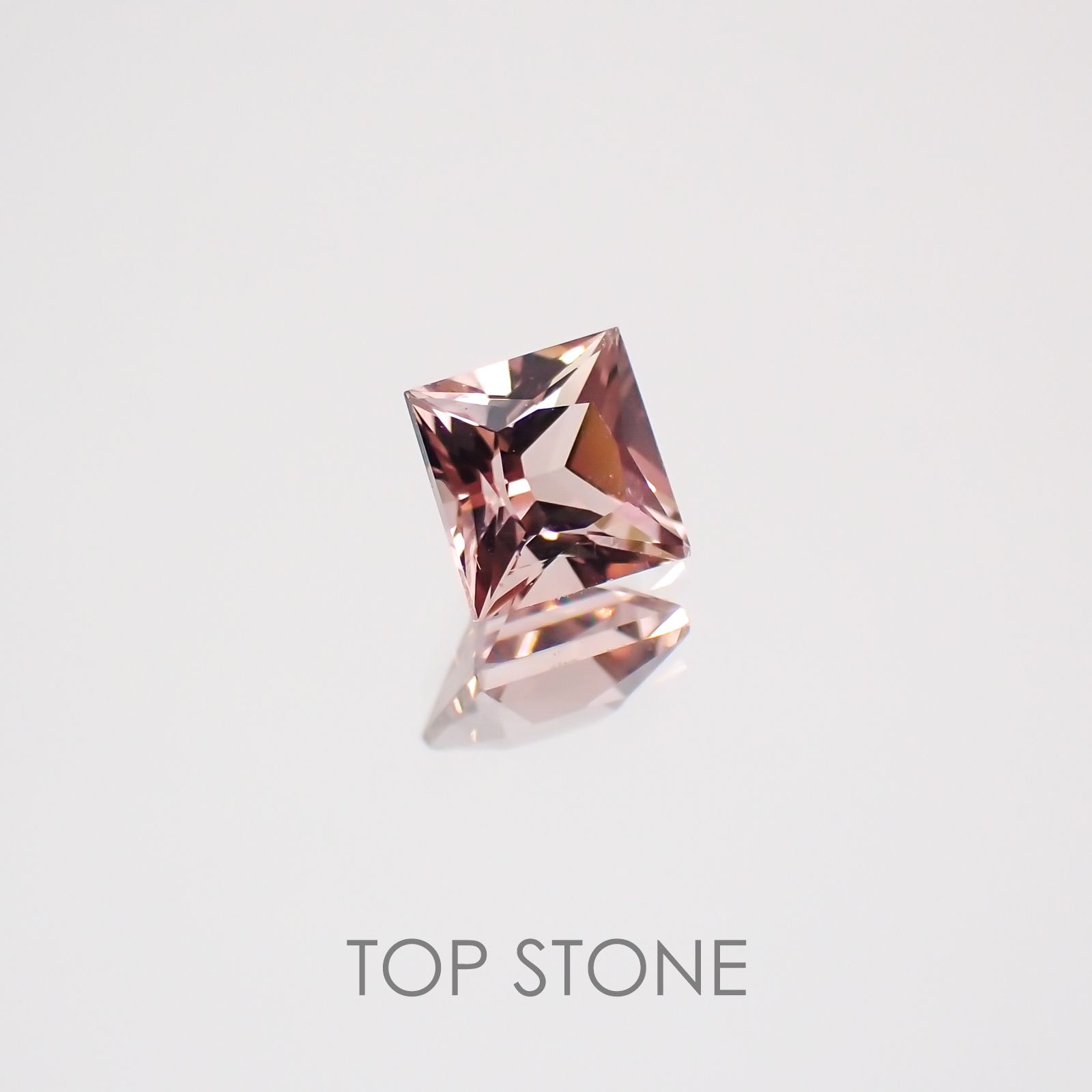 ◇プリンセスカット◇ピンクトルマリン(宝石名トルマリン) ブラジル産 0.40ct 識別済[21018900]3.9×3.9mm前後
