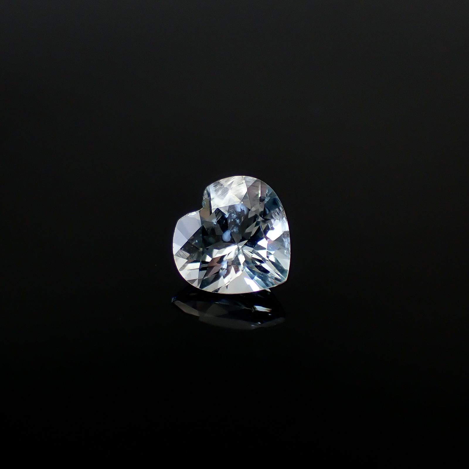 アクアマリン モザンビーク産 1.33ct [250530335]7.9x8mm前後