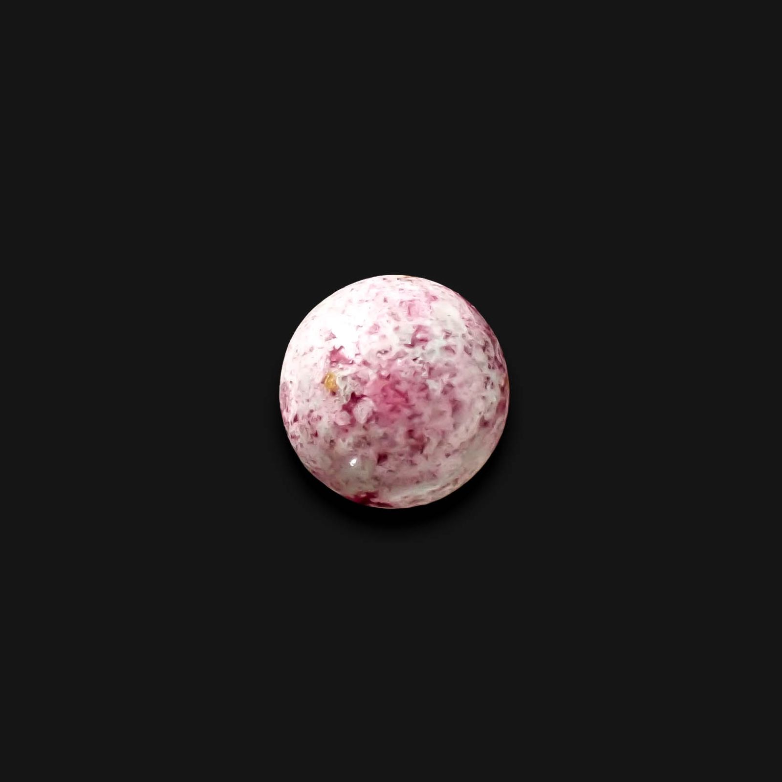 レッドベリル/ピンクベリル(母岩付き) アメリカ・ユタ州産 2.48ct [250730900]9.1x9mm前後