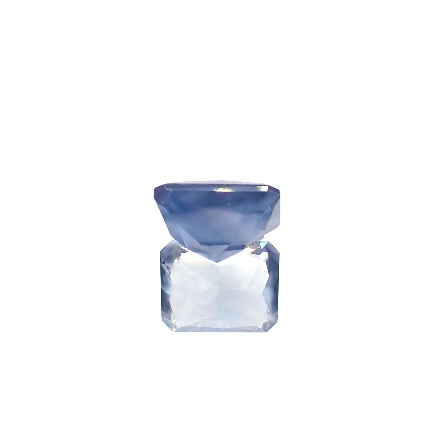 アパタイト フルオレッセンス ジンバブエ産 1.98ct[240527574]8.1x6.2mm前後