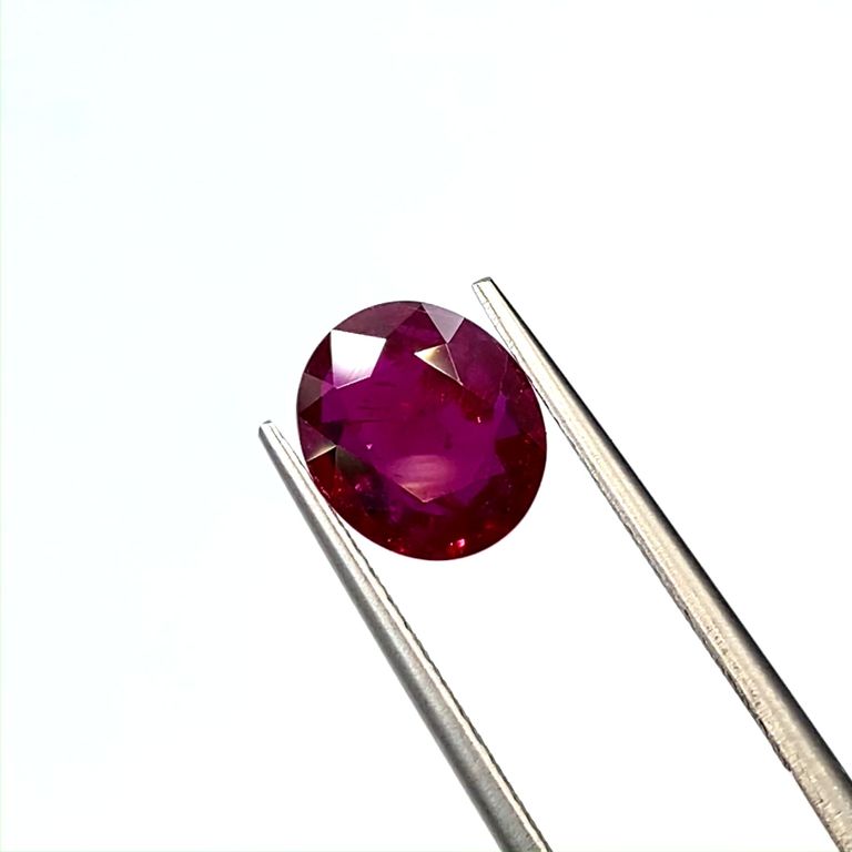 非加熱ルビー・ルース】モザンピーク産2.40ct・鑑別書付|TOP STONE 