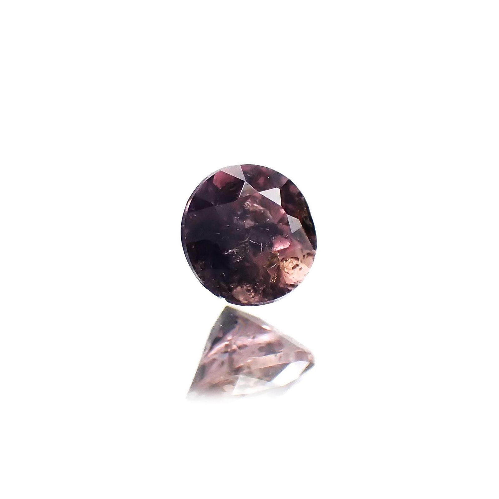 ウィンザーサファイア(宝石名サファイア)タンザニア・ウィンザー産 識別済 0.23ct / 3.5x3.5mm前後 [220817395]