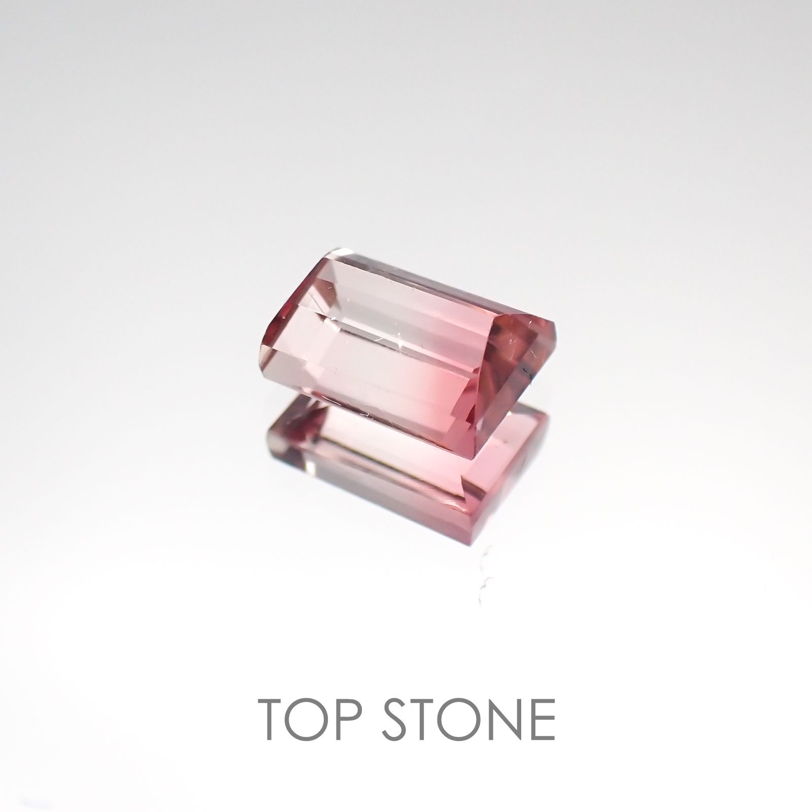 バイカラートルマリン(宝石名バイカラー・トルマリン) ブラジル産 1.02ct 識別済[20117508]6.6×4.7mm前後