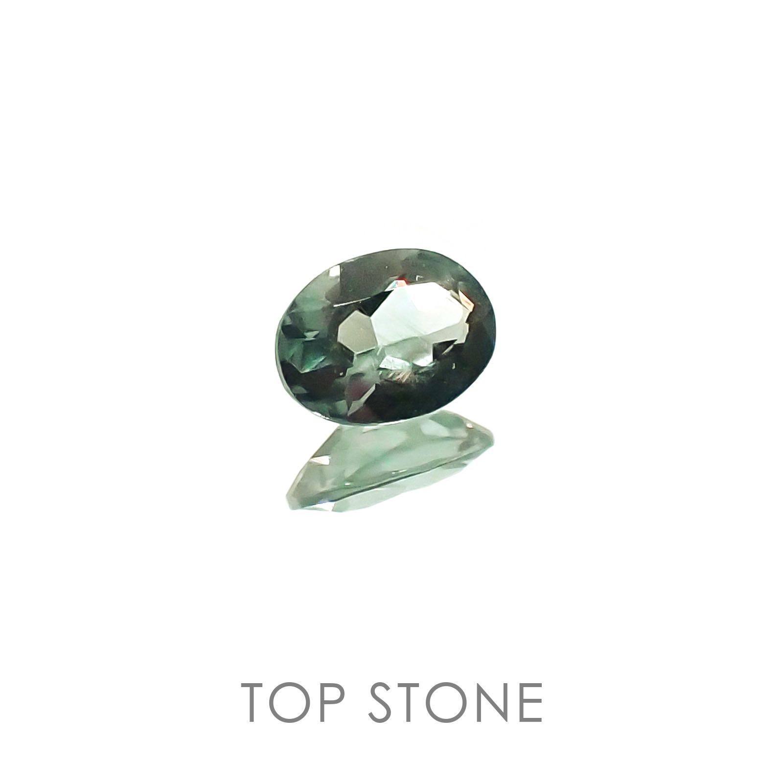 カラーチェンジガーネット タンザニア産 ルース 0.16ct[20095894]4×3mm前後