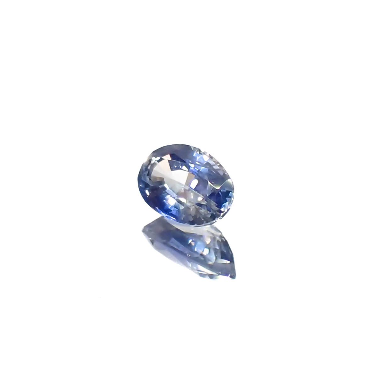 アイスブルーサファイア スリランカ産 0.53ct[230722690]5.9x3.7mm前後