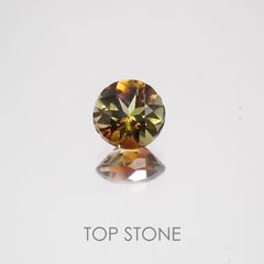 バイカラーアンダリュサイト スリランカ産 ルース 0.49ct[21059873]4.9×4.9mm前後