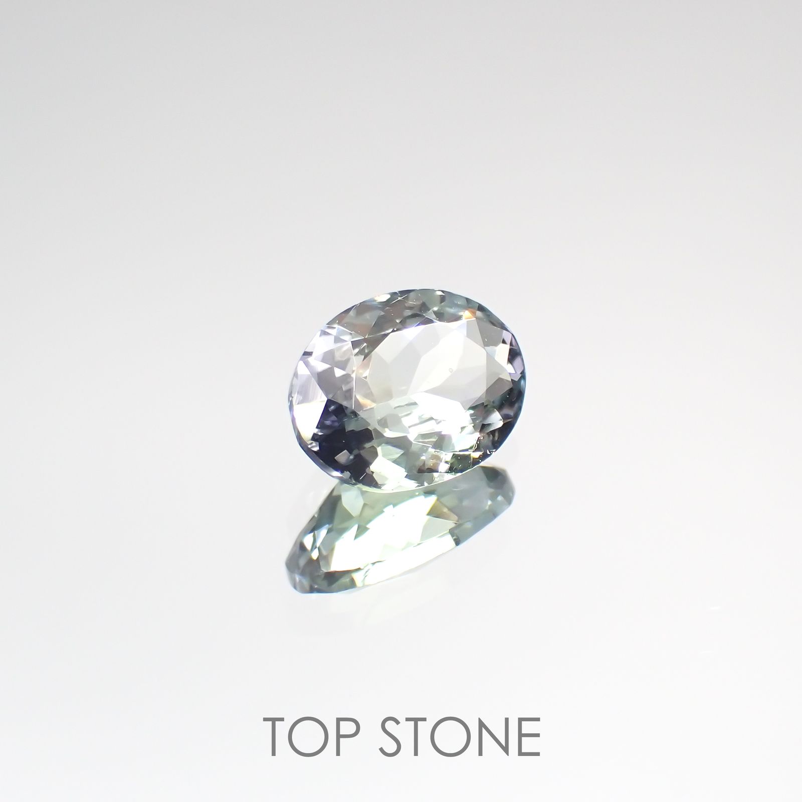 バイカラータンザナイト(宝石名バイカラー・ゾイサイト) タンザニア産 1.09ct 識別済[210812643]7.8×5.9mm前後