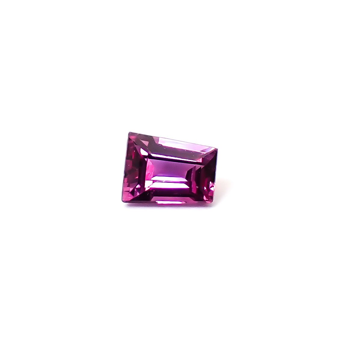 ウィンザーサファイア タンザニア・ウィンザー産 0.15ct / 3.4x2.7mm前後 [260532140]