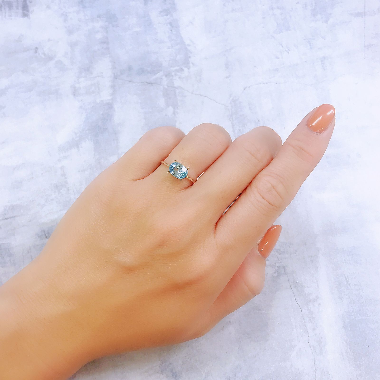 バイカラーブルージルコン カンボジア産 1.92ct [251018647]8x5.9mm前後