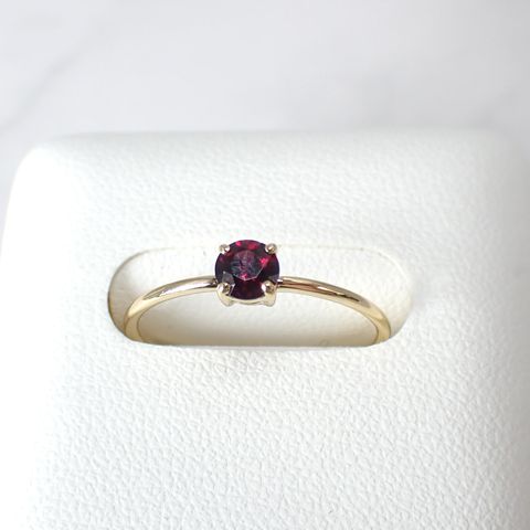 リング空枠：石留め▶アントヒルガーネット（お客様製作例）