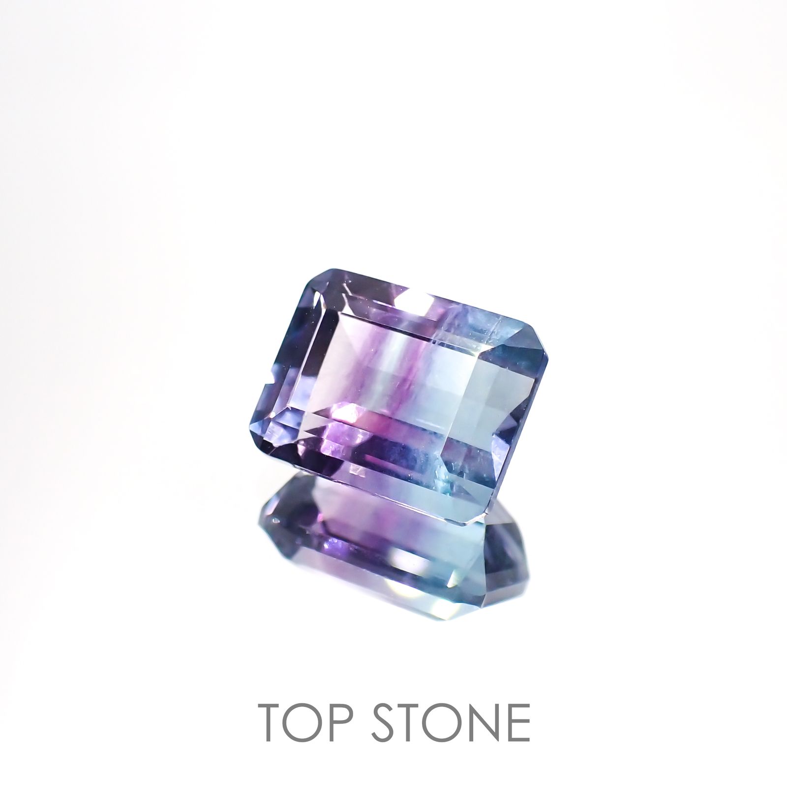 バイカラーフローライト ブラジル産 ルース 4.31ct[210913219]10×7.8mm前後