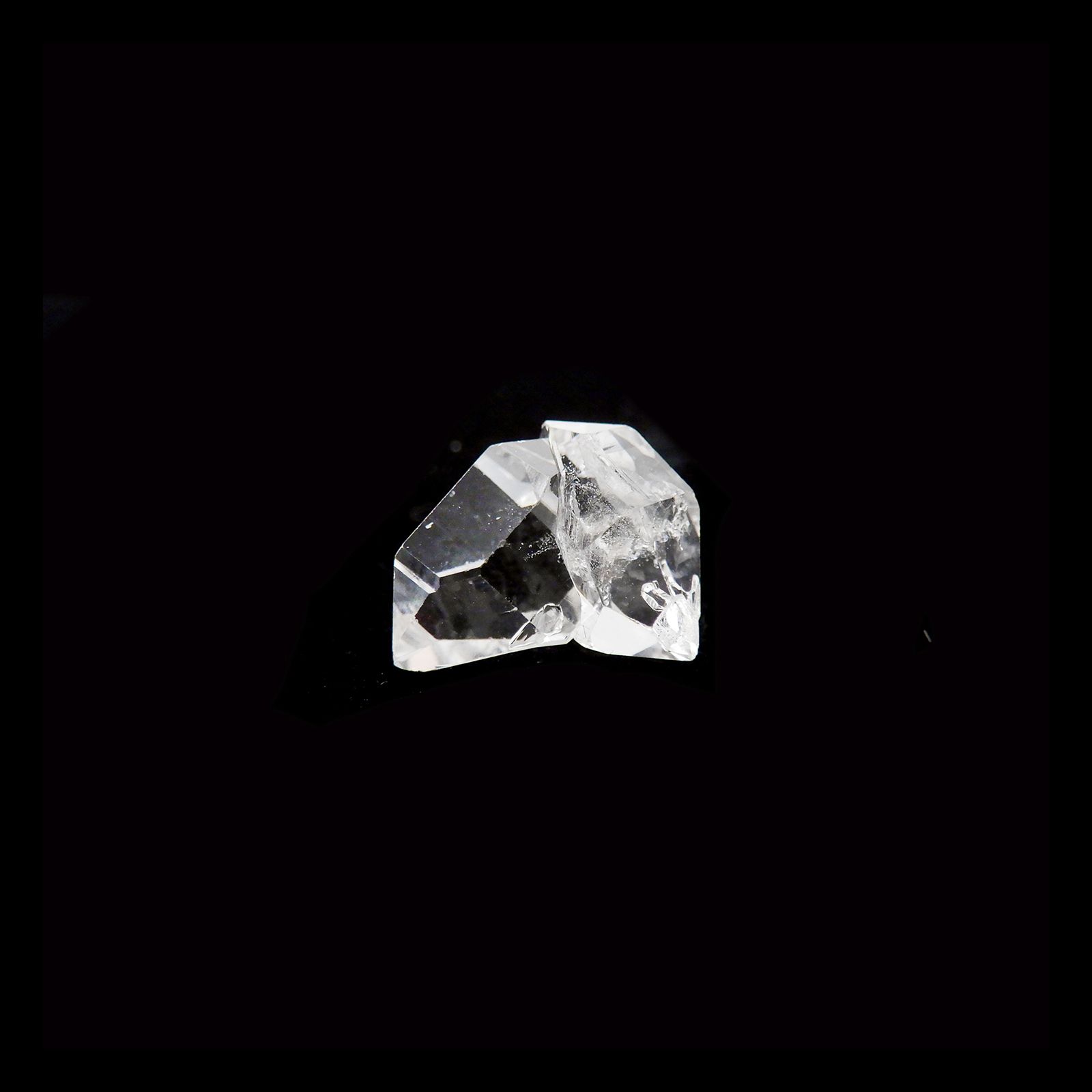 ハーキマーダイヤモンド 原石 アメリカ・ニューヨーク州産 5.71ct[240125366]12.9x10.8mm前後