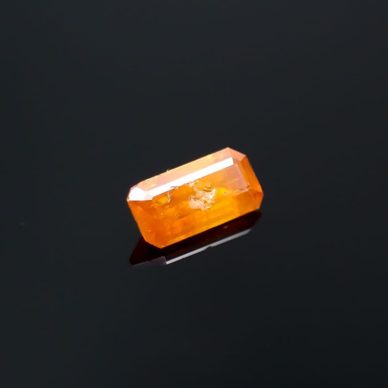 ウルフェナイト(宝石名ウルフェナイト)メキシコ産 0.444ct ソ付[221219723]5.2x2.6mm前後