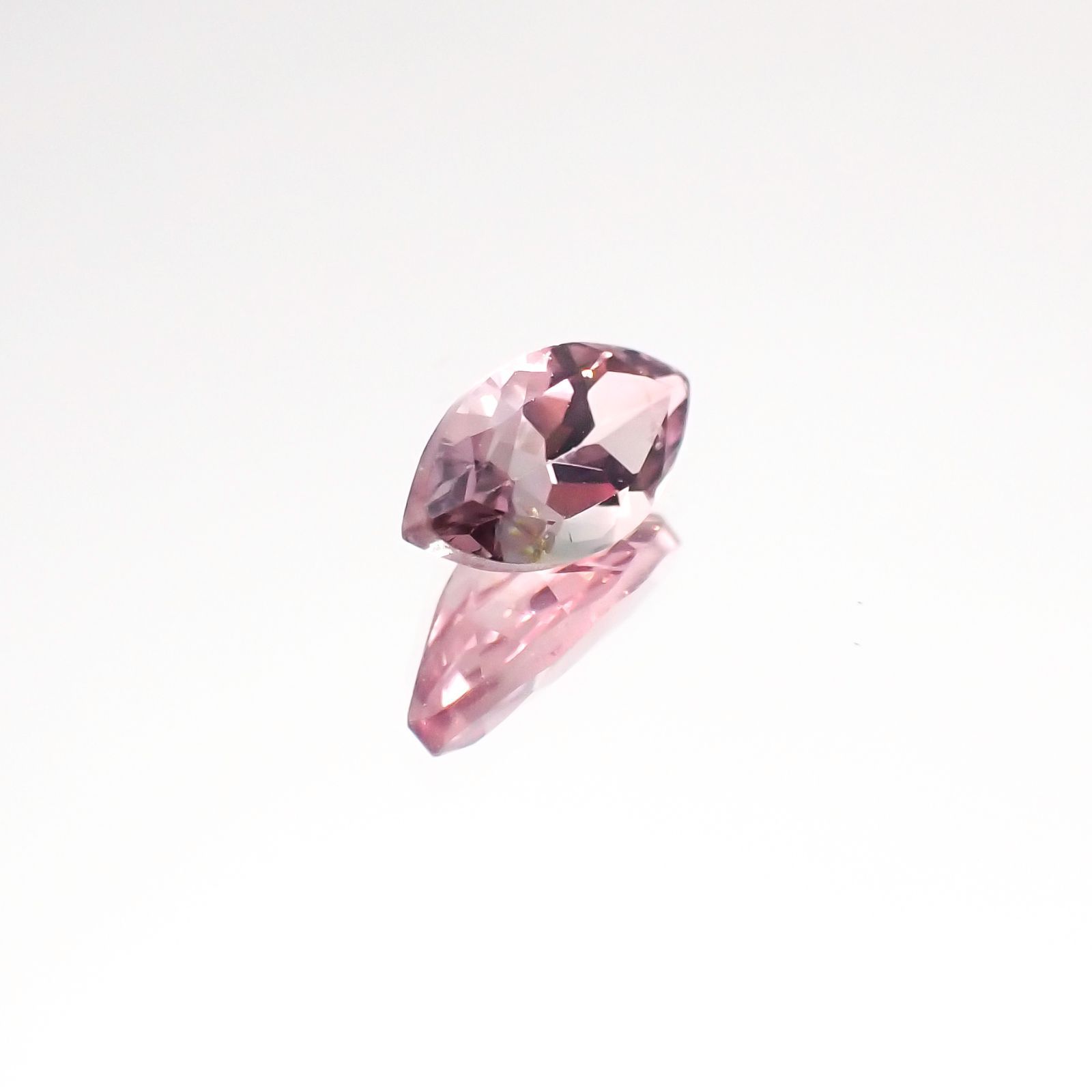 バイカラートルマリン(宝石名バイカラー・トルマリン)ブラジル産 0.67ct 識別済[230622367]8.1x4.1mm前後